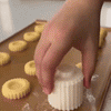 Formă de presat biscuiți cu 2 modele.